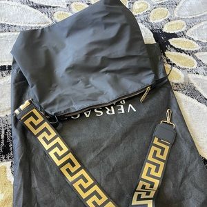 Versace Parfums Medusa Tote Shoulder/Crossbody Bag Shopper Black/Gold Greca Key